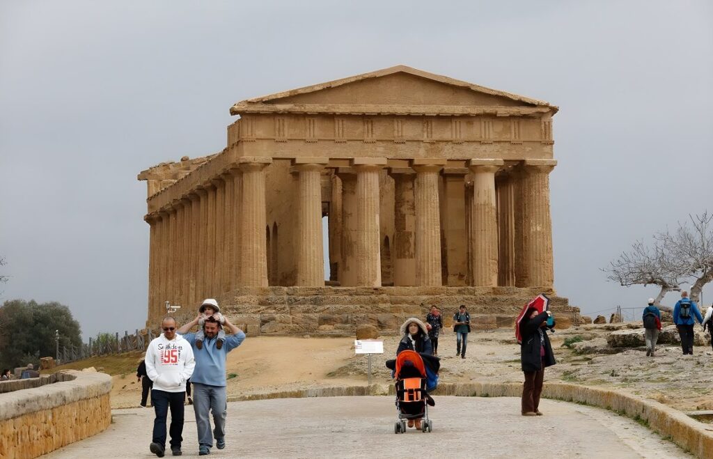 Świątynia Konkordii w Dolinie Świątyń w Agrigento