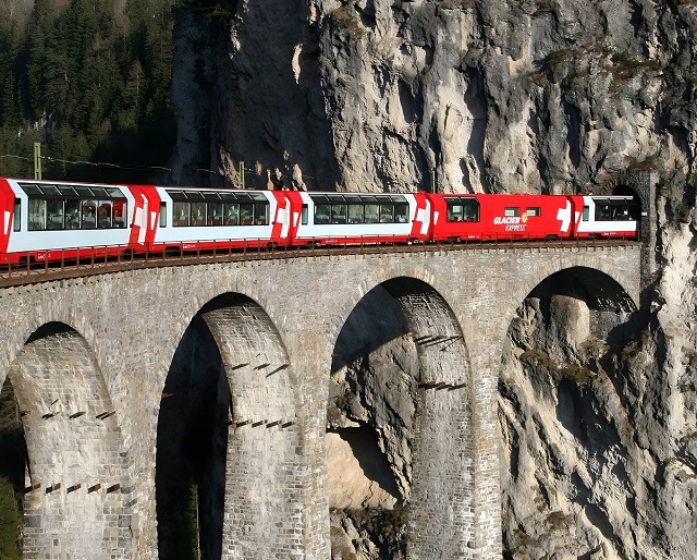 Viadukt Landwasser, Bernina Express
