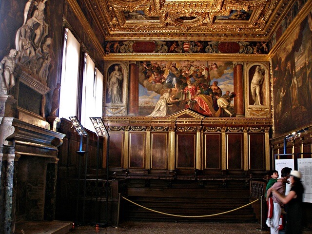 Pałac Dożów, sale wewnętrzne